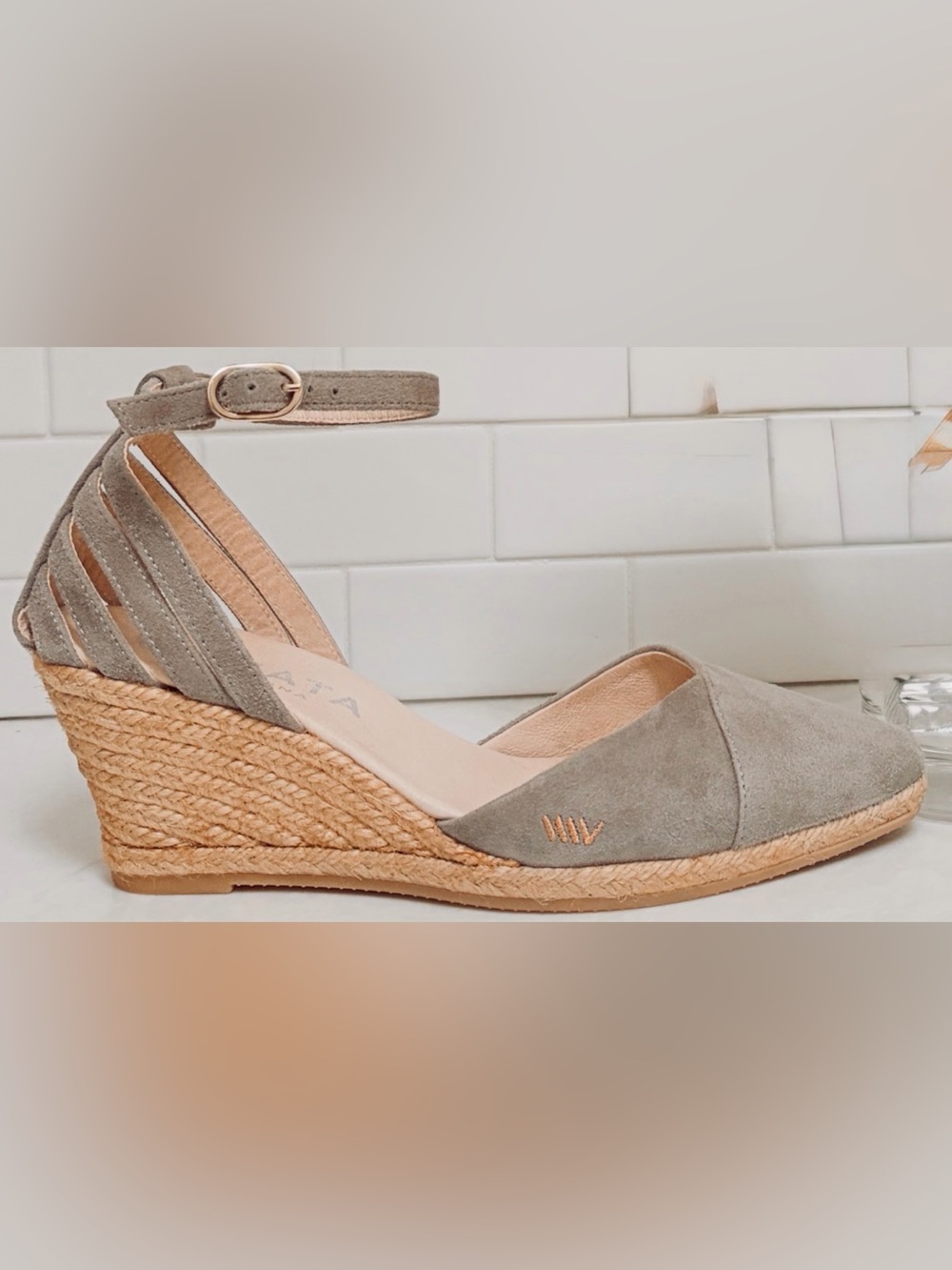 Viscata Ullastret Suede Espadrille Wedges Grey Size 38 EUC
